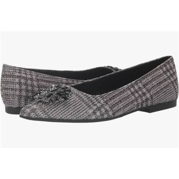 Kenneth Cole New York Women's Gaya Starburst Flats Black, Silver Size 5.5 New - Picture 2 of 8